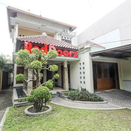 Reddoorz Plus @ Tegal Panggung Yogyakarta Exterior photo